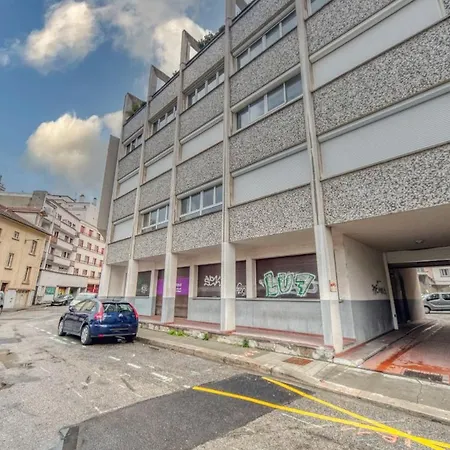 L Inattendu 8 Le Carre Chic * Grenoble